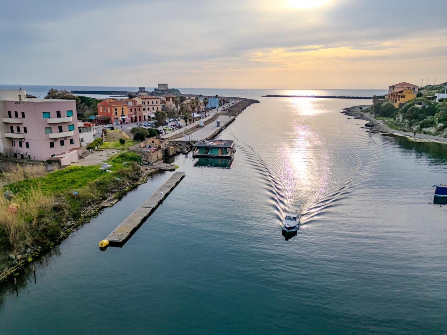 S'Apposentu - Un'Angolo Di Paradiso Con La Vista Sul Castello Bosa Ngoại thất bức ảnh