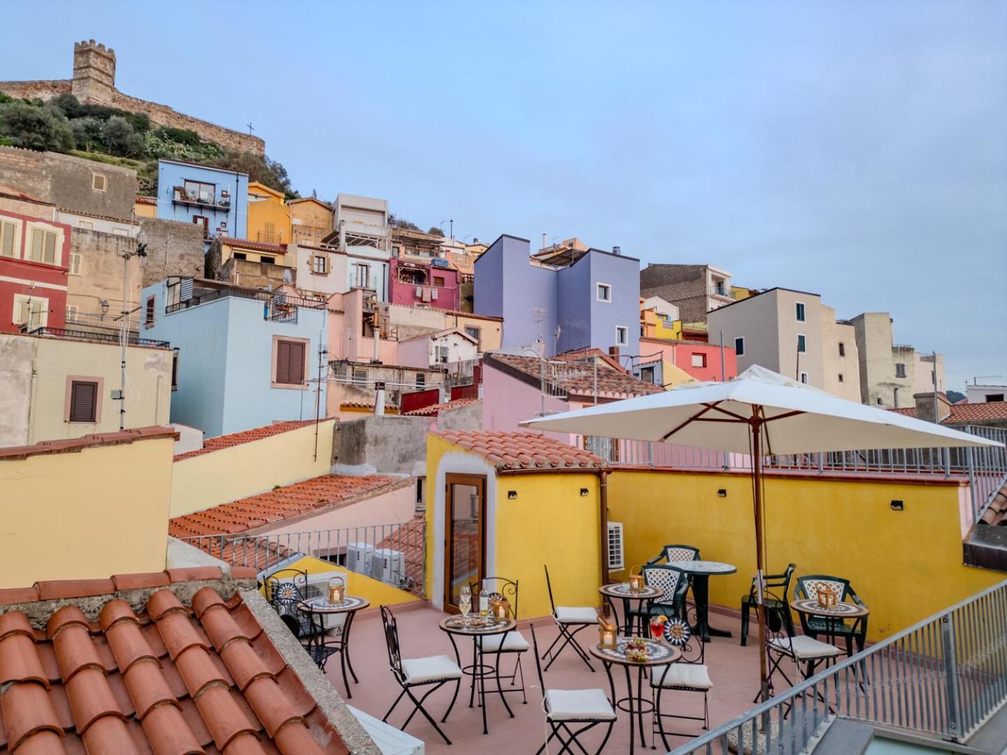 S'Apposentu - Un'Angolo Di Paradiso Con La Vista Sul Castello Bosa Ngoại thất bức ảnh